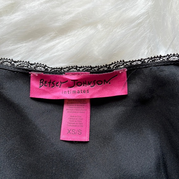 Betsey Johnson Intimates Robe - Picture 3 of 9